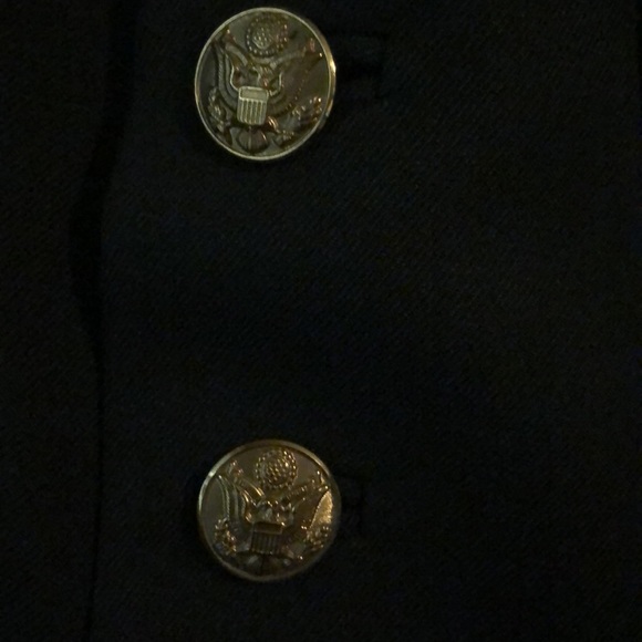 Old military jacket has a weird patch on it not sure what it is but is old - Picture 4 of 4